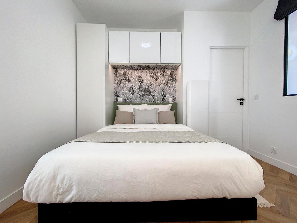 Appartchic - Appartement Standing - Plein Centre & Parking Prive Créon Екстериор снимка