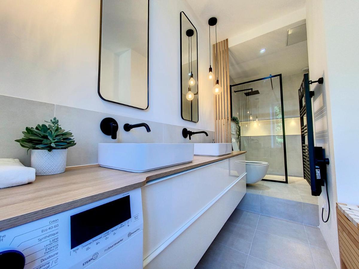 Appartchic - Appartement Standing - Plein Centre & Parking Prive Créon Екстериор снимка